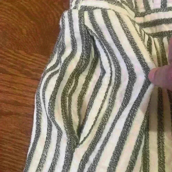 American Eagle Pinstripe Romper One Piece stripes Size XS - Picture 12 of 14